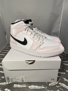 aj1 barely rose