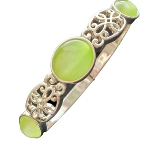 Cats Eye Green Bangle Bracelet Unhinged Silver Tone NWOT Small Hand 7.5" Wrist - Picture 1 of 7