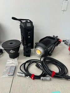 Aputure Light Storm LS 600D Pro Daylight LED Light (Gold Mount) - USED - Picture 1 of 18