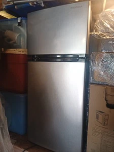 Insignia 4.3 Fridge With Top Freezer - Picture 1 of 5