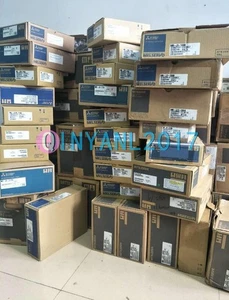 ONE New Mitsubishi PLC Module AJ65SBTC1-32T1 - Picture 1 of 1