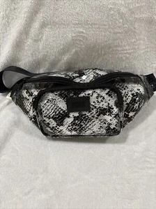 Victoria’s Secret Pink Transparent Clear Black Snake Skin Print Fanny Pack NWT - Picture 1 of 7