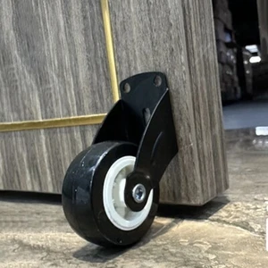 Rueda de soporte de puerta de altura ajustable hecha de materiales de acero y caucho - Imagen 1 de 29