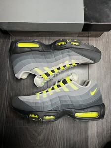 grey lime green air max 95
