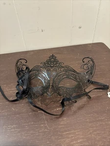 Classic Venetian Venice Mask Black - Picture 1 of 6