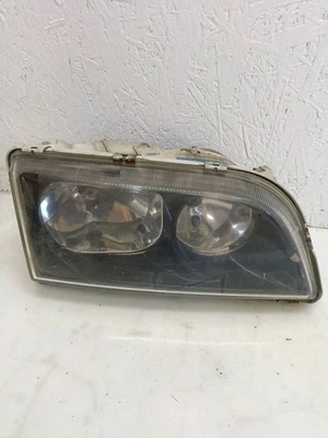 Volvo S40, V40 2001 Right headlight headlamp 1AG00786134 KEG15538 — 第 1/4 张图片