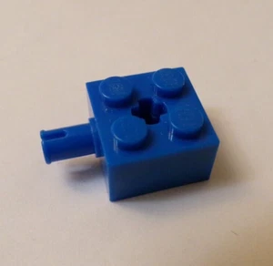 Lego x1 Blue 2x2 Brick, One Side Axle Pin, 6232 (028-91) - Picture 1 of 1