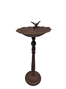 Bain d'oiseaux en fonte avec 1 oiseau - Imagen 1 de 5