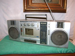 BOOMBOX SHARP GF 7300 !!!! - Foto 1 di 23
