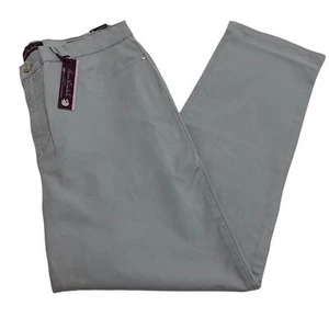 Gloria Vanderbilt Women Jeans Denim  Amanda Stretch Celestial Blue Taper Leg  18 - Picture 1 of 11