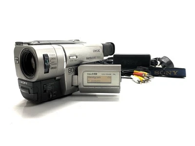 Sony CCD-TRV48E Video8 Hi8 Tape Digital Video Camera HANDYCAM Complete Set - Image 1 of 4