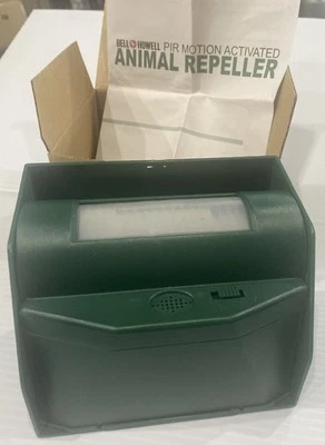 (2) Nuevos repelentes de animales Bell Howell activados por movimiento a batería Foto 1 de 4