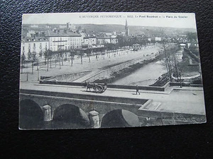 FRANKREICH - Postkarte Auvergne Le Pont Bourbon/Place du Gravier (cy68) französisch - Bild 1 von 2
