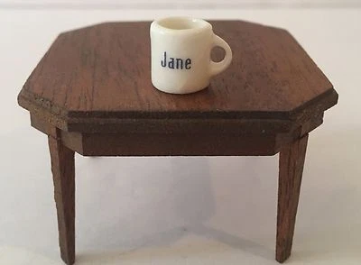Casa de Muñecas Miniatura Personalizada NOMBRE Tazas Dije "Tú eliges el nombre" Letras P-W Foto 1 de 4