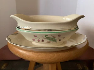 1950s Syracuse China Coralbel (Virginia, Plat Trim) Gravy Boat w/Underplate - Picture 1 of 5
