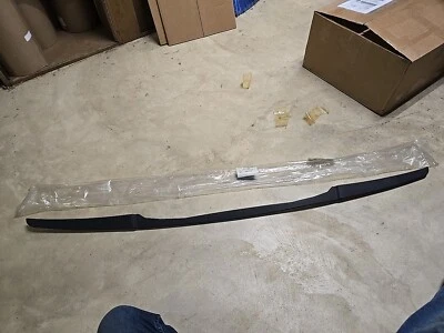 1987 - 1994 年捷豹 XJ12、XJ6、XJ40 前保险杠抛光条 BEC-14082 — 第 1/4 张图片