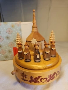 Vintage German Wooden Reuge Music Box 12 Days Of Christmas Church & Carolers - Picture 1 of 10