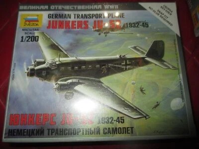 Avião JUNKERS JU-52 NOVO NA CAIXA escala 1:200 ALEMÃO - 2011 - Imagem 1 de 2