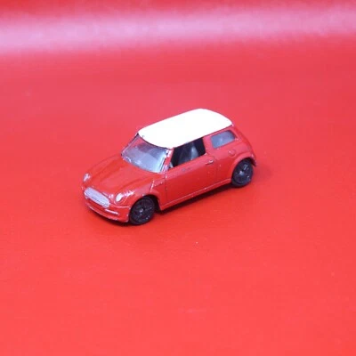 Motormax 2001 Mini Cooper Red 1:64 Loose #6057 - Image 1 of 4
