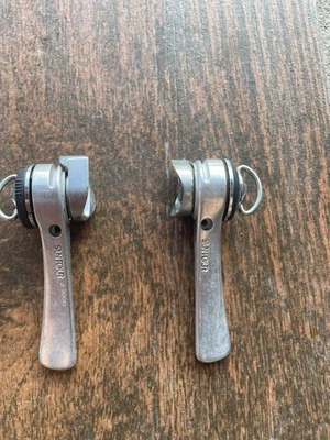 Palancas de cambio de fricción de tubo descendente Suntour Cyclone de colección 5/6 velocidades Foto 1 de 3