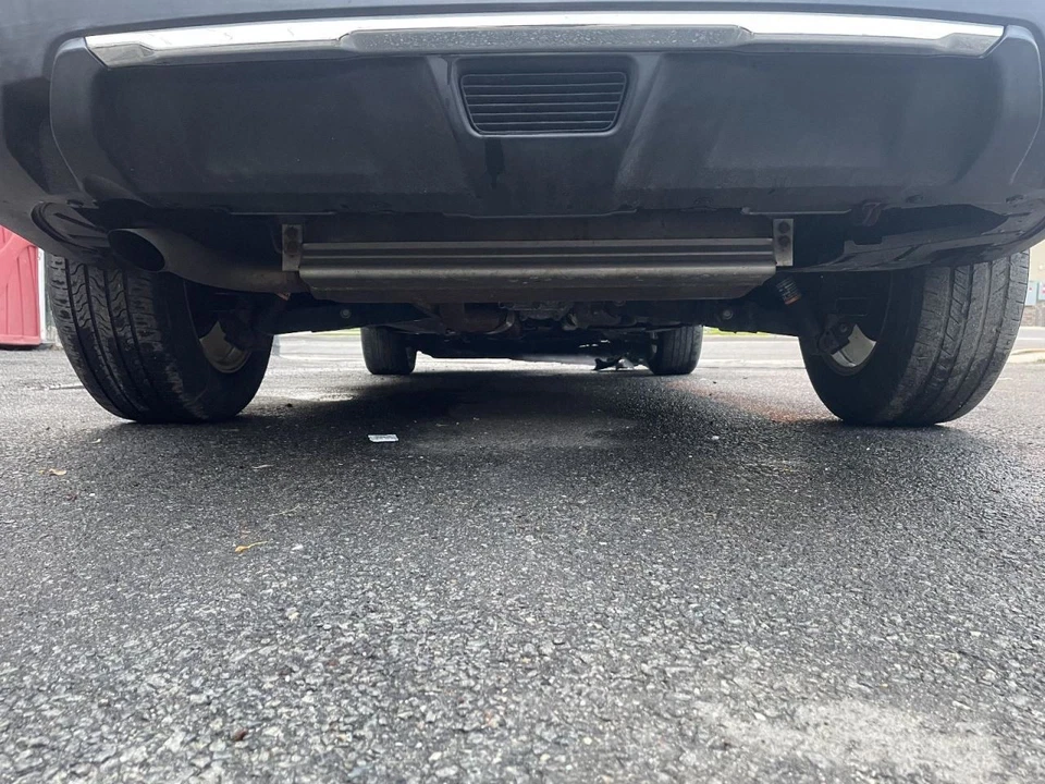 Silenciador Nissan Rogue 2017-2018 2,5 L AWD 200 k -SV- 66750 Foto 1 de 4