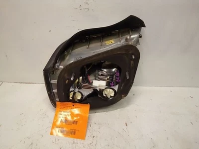 乘客尾灯四分之一面板安装适合 03-05 XG 系列 383808 — 第 1/4 张图片