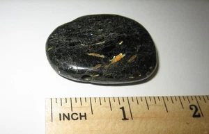 1.55" POLISHED RARE! AUTHENTIC NUUMMITE STONE DRILLED PENDANT GREENLAND 22.1g *4 - Picture 1 of 23