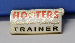 HOOTERS RESTAURANT GIRL WAITRESS STAFF CASINO HOTEL LAS VEGAS TRAINER LAPEL PIN - Picture 1 of 4