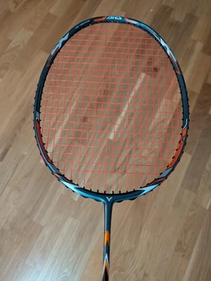 Raqueta de bádminton Victor Auraspeed 100X 4UG5 - Encordada con Nanogy 95 Foto 1 de 4