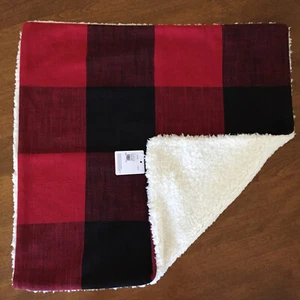 Pottery Barn Bryce Buffalo Check Sherpa Back Pillow Cover 24x24 NWT Holiday - Picture 1 of 4