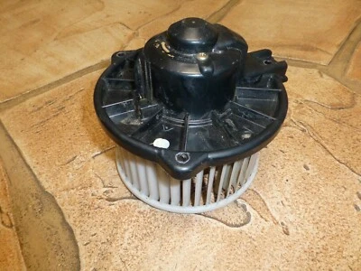 00-05 TOYOTA MR2 SPYDER BLOWER MOTOR, OEM - Image 1 of 3