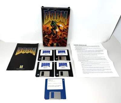Original 1993 Doom v1.1 Registered PC 3.5" Floppy with Box, Manual and Addendum - Image 1 of 4