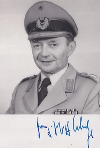 GENERAL MAJOR SCHULTZ SIGNED PHOTO, LETTER - Picture 1 of 2