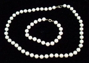 Vintage FAUX PEARL Necklace and Bracelet Set S428 - Picture 1 of 3