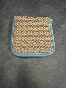 Portafoglio Coach blu marrone firmato tela e pelle con cerniera porta CD - Foto 1 di 8