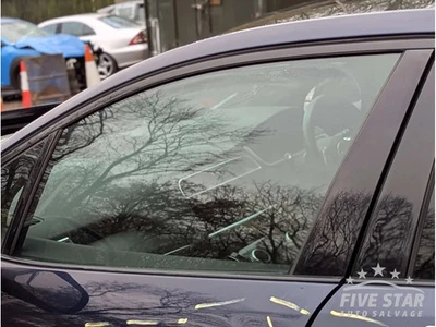 Jaguar I-Pace Front Door Electric Window Regulator With Motor Left 2024 SUV X590 - Image 1 of 3