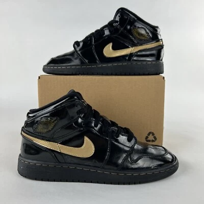 Nike Air Jordan 1 Retro GS Zapatos Tenis Negro Metálico Dorado 307383-070 RARO - Imagen 1 de 4