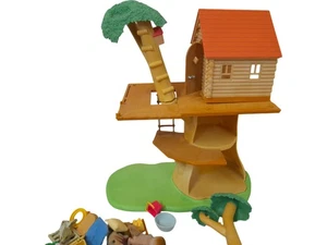 Sylvanian Families Vintage Treehouse with Accessories and Figures Classic Set - Picture 1 of 4