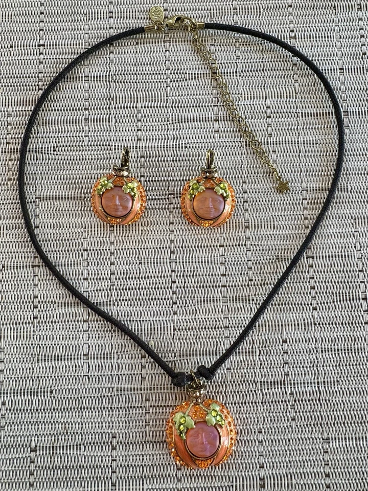 Conjunto de colar e brincos Kirks Folly Seaview Moon abóbora esmalte cristal com fio - Imagem 1 de 4