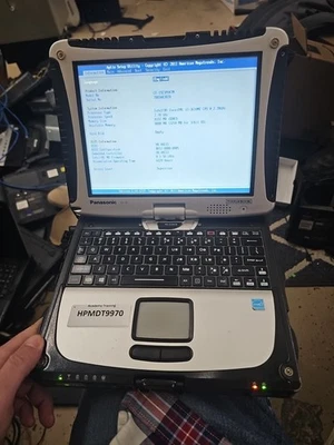 Panasonic Toughbook CF-19, i5-3610ME @ 2,7 GHz, 8 GB RAM, SIN HD/caddy 6120 horas Foto 1 de 4