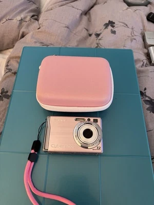 Sony CyberShot DAC-W80-PINK CARL ZEISS Lens Dig Camera-SD Card-Charger & Case - Image 1 of 4