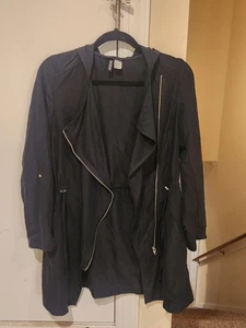 H&M Lightweight Hooded Jacket Women’s Size 2 Black Waterfall Asymmetrical Zip... - Picture 1 of 7