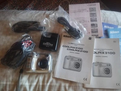 Nikon COOLPIX 3100 3.2MP Fotocamera Digitale - Argento - CON SCATOLA +++ - Immagine 1 di 3
