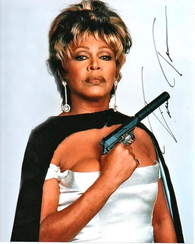 Hand Signed Tina Turner Goldeneye James Bond 10x8 Photo Autograph Sticker Coa Cover