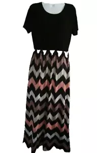 Auselily Women's size M Dress Short Sleeve Maxi Scoop neck Black/Multi NWT - Picture 1 of 6