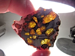 TOP ANGEBOT! WUNDERSCHÖNE KRISTALLE! UNGLAUBLICHER IMILAC PALLASIT METEORIT! 19,97 GMS - Bild 1 von 8