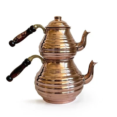 Juego de tetera de estufa de cobre martillada a mano diseño en rodajas Foto 1 de 4