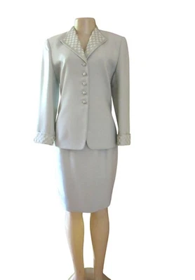 Vintage Albert Nipon Evening Pale Green Skirt/Jacket Suit w Faux Pearls SZ 6 - Image 1 of 4