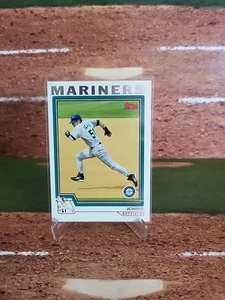 2004 Topps - Ichiro Suzuki #10-Seattle Mariners - Picture 1 of 5