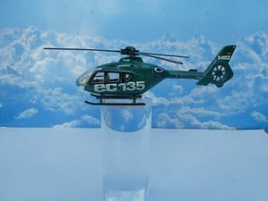 HELICOPTERE E.C 135 NEUF MAQUETTE 1/50 REALTOY COLLECTION BOITE D'ORIGINE - Foto 1 di 6